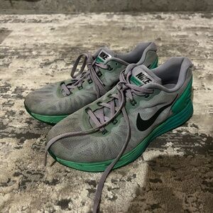 Nike Gray Lunarglide Sneakers Size 7 US